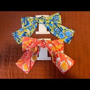 Cute women’s large bows.